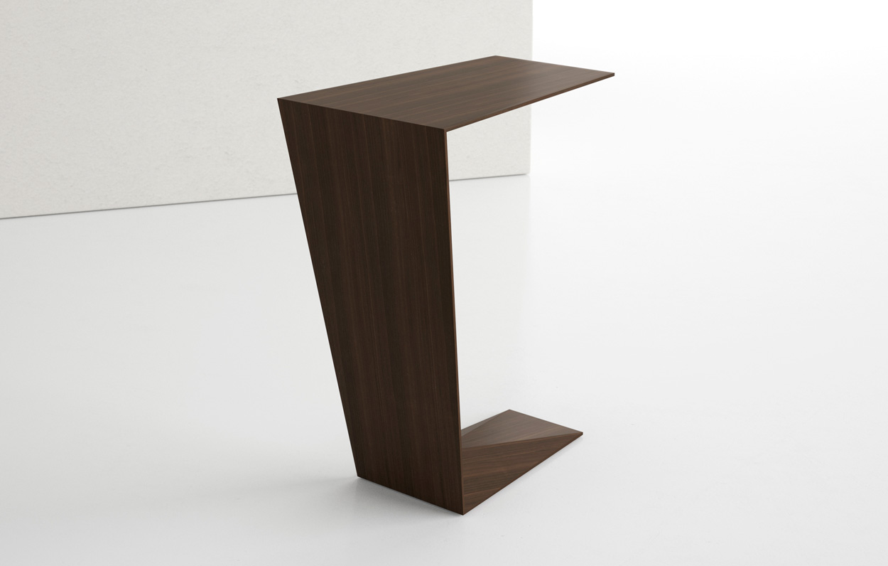 Avant Cantilever Work Table