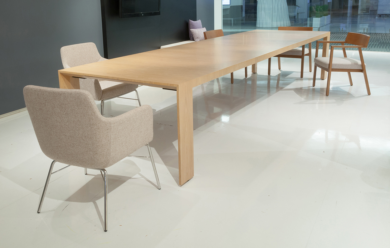 Bing Guest Chair Tubular Base