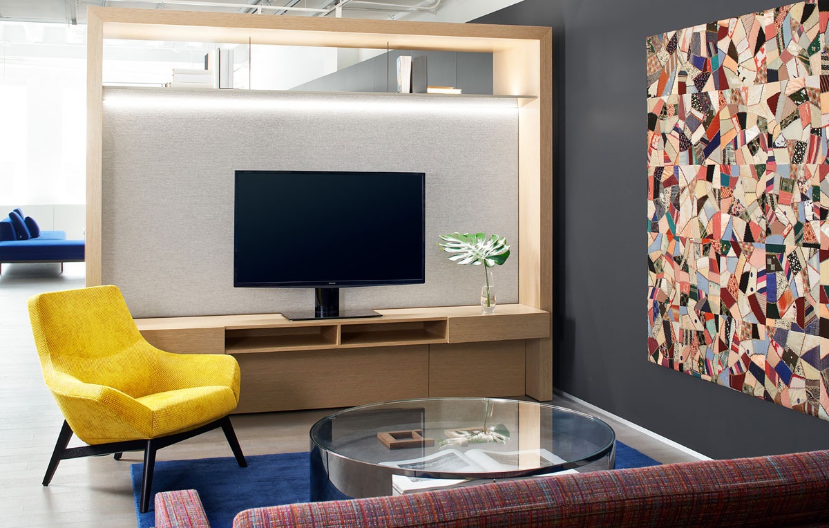 Bing Mid Back Luxe Lounge Wood Base